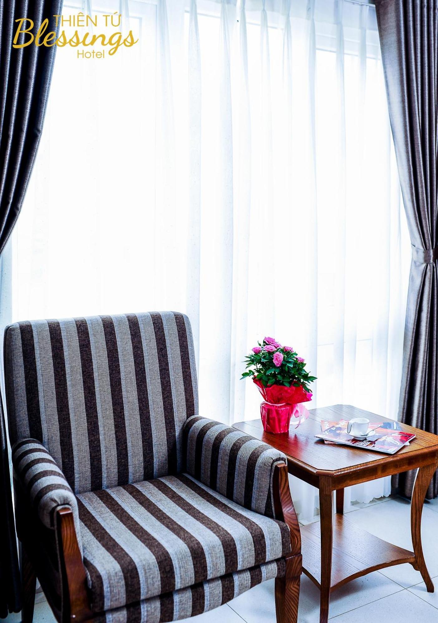 הו צ'י מין סיטי Thien Tu Hotel מראה חיצוני תמונה